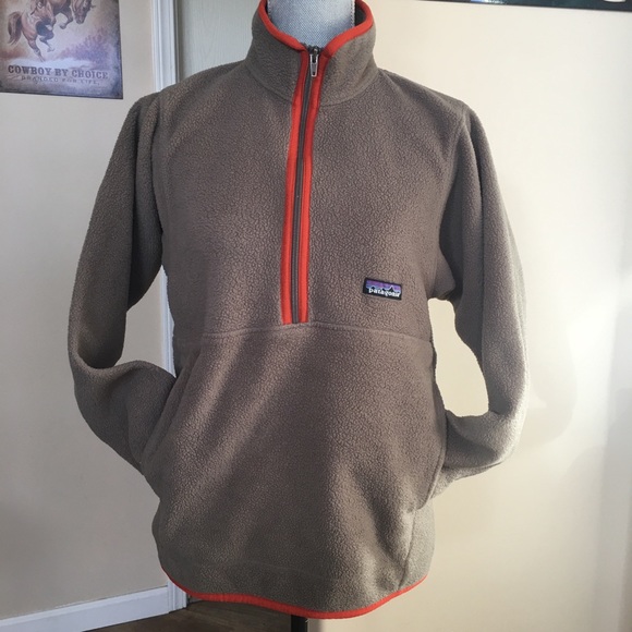 Patagonia Sweaters - Patagonia Synchilla Taupe Fleece Pullover XS